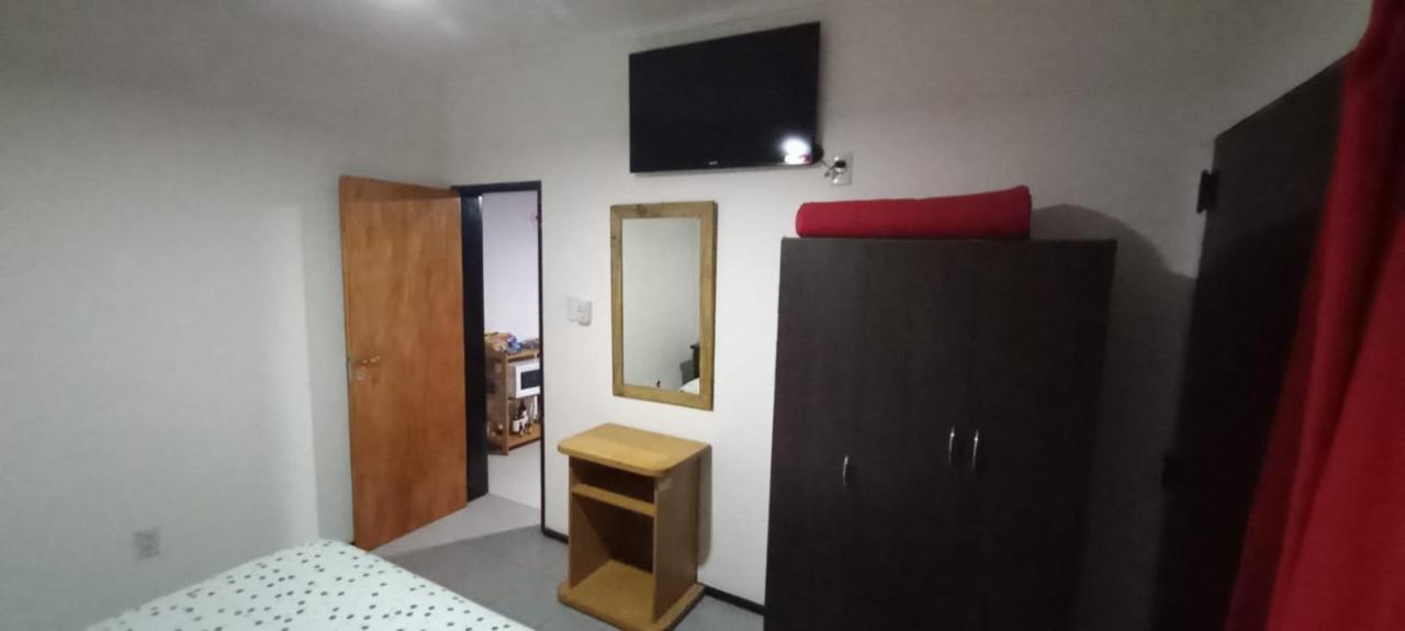 Apartamentos Willy - En Zona Residencial Con Estacionamiento เมนโดซา ภายนอก รูปภาพ