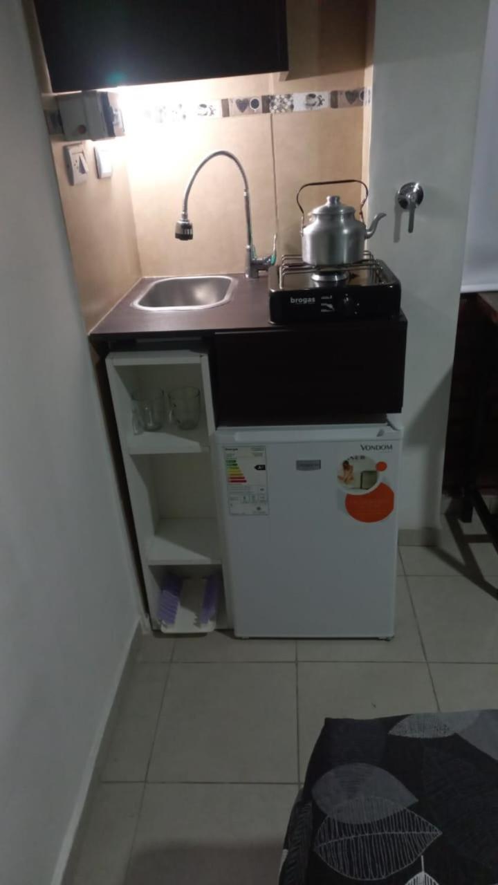 Apartamentos Willy - En Zona Residencial Con Estacionamiento เมนโดซา ภายนอก รูปภาพ