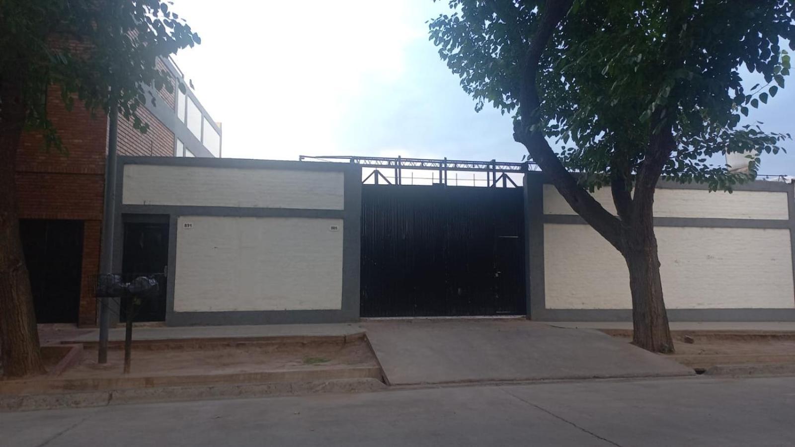 Apartamentos Willy - En Zona Residencial Con Estacionamiento เมนโดซา ภายนอก รูปภาพ
